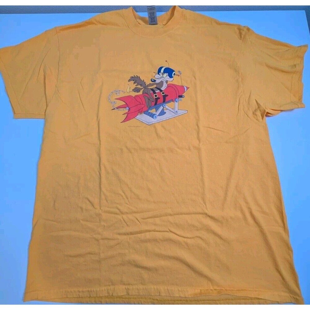 Wile E Coyote and the Road Runner T Shirt Size XXL Gildan Heavy Weight Orange